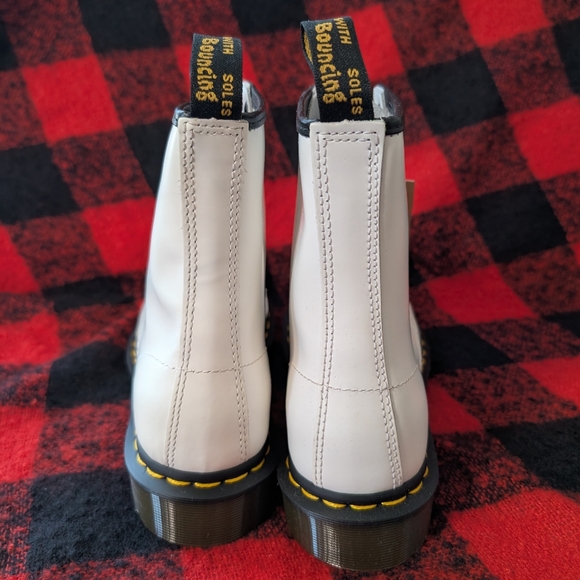 NIB Dr. Martens 1460 W - Picture 4 of 11